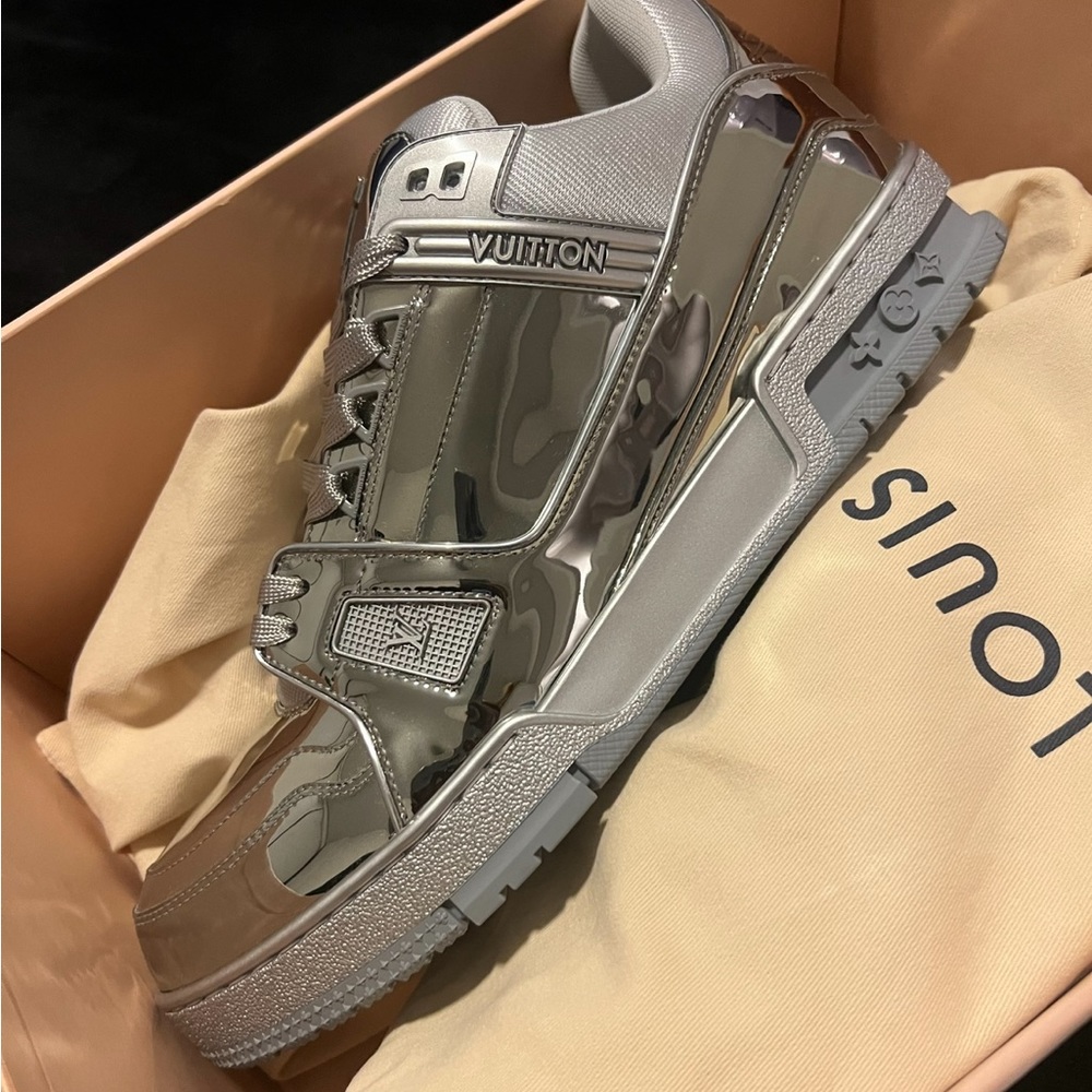 Louis Vuitton shoes size 10